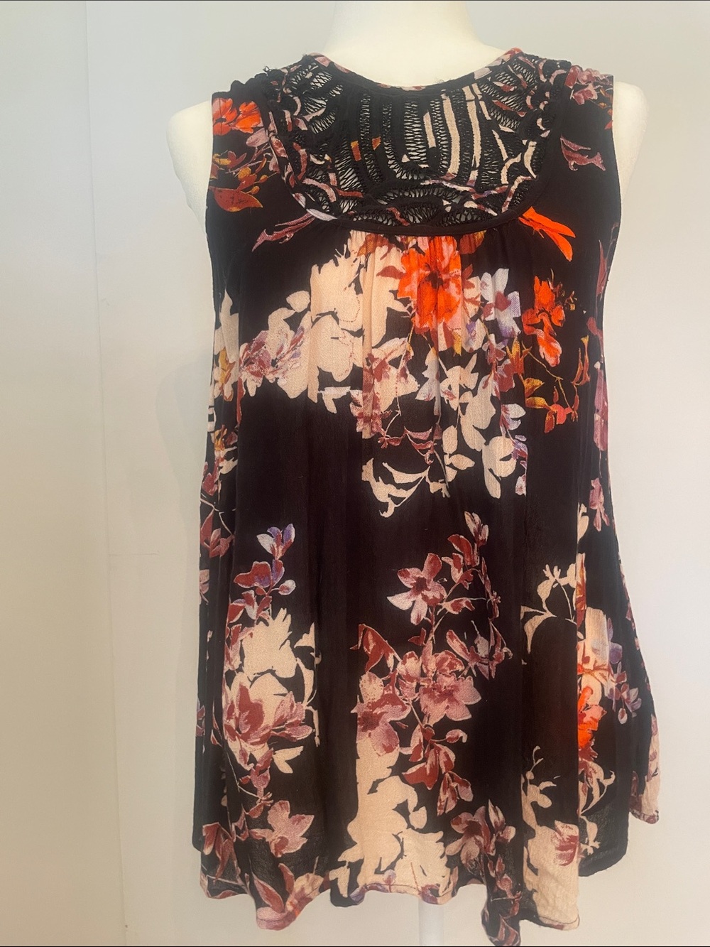 Sundance Black Floral Crochet Yoke Sleeveless Tunic